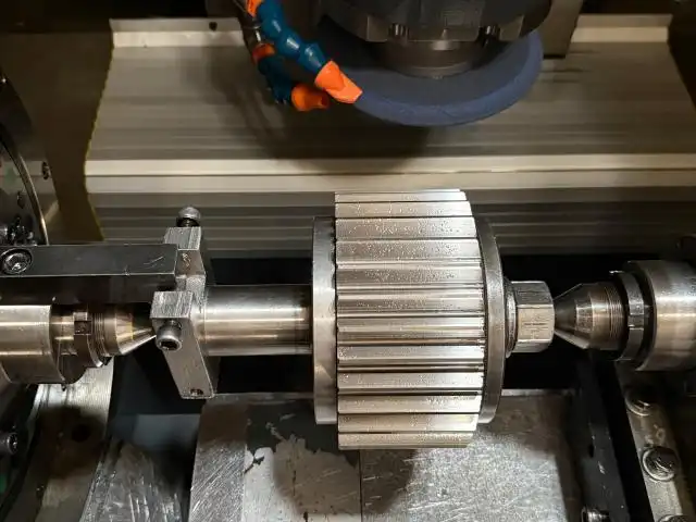 Uses of Spur Gear Grinding in Aerospace and Automotive Industries